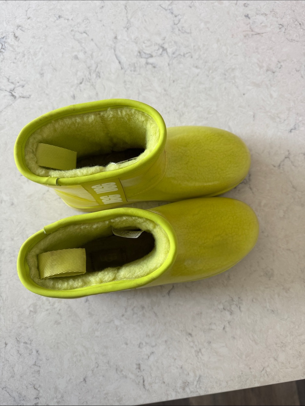 UGG clear mini ‘sulfer’ Women’s 7 Neon Lime Shearling-Lined Shortie Boots - Picture 4 of 10